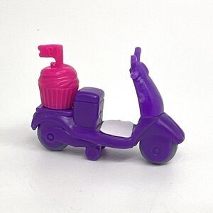 Polly Pocket Mini Cupcake Scooter ONLY Replacement Purple 2017 Sweet Treat Cafe
